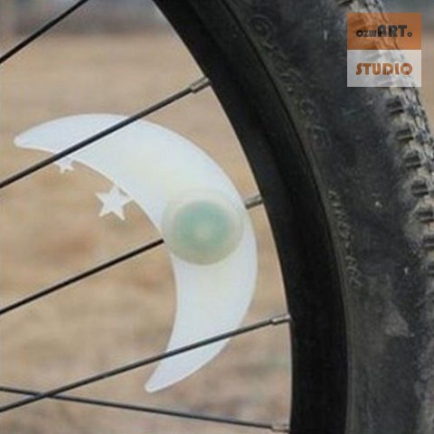 LAMPKA LED NAKŁADKA NA SZPRYCHY DO ROWERU - księżyc LAMPKA LED NAKŁADKA NA SZPRYCHY DO ROWERU - księżyc